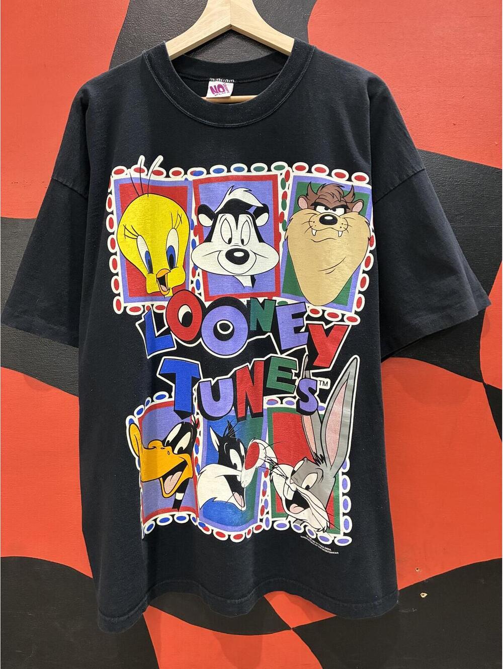 1994 Looney Tunes tweety pepe taz daffy sylvester cast tee